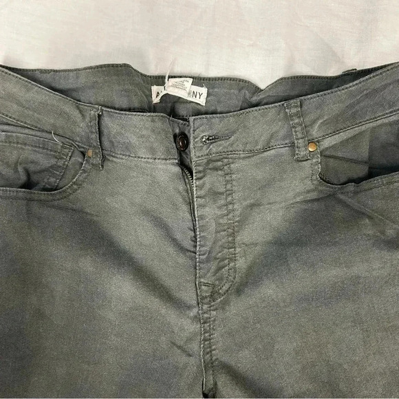 Women’s Artisan NY Green Subtle Camo Pants Size 14 - Picture 3 of 4